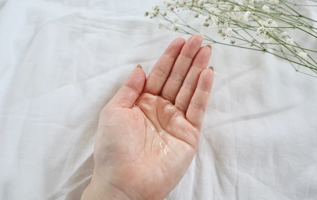 今取り入れるべき!パンテーン史上初の「髪の日焼け止めオイル」_2