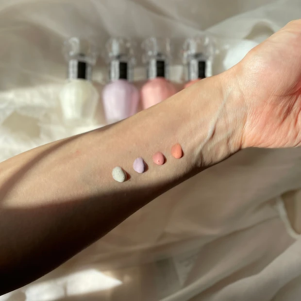 ジルスチュアート イルミネイティング セラムプライマー全色スウォッチ