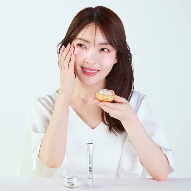 大野真理子　2026年上半期美容トレンド　スキンケア　アイケア　目元ケア