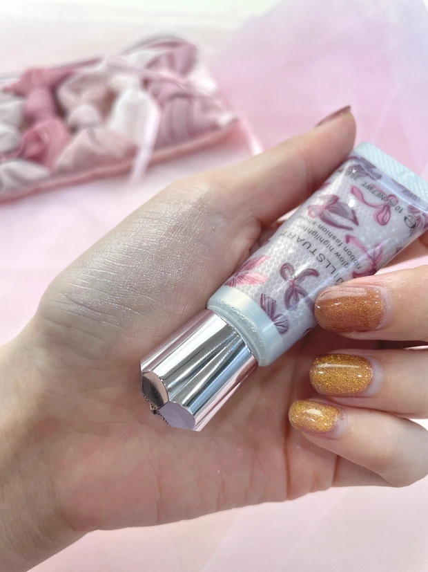 しっとり密着ハイライター