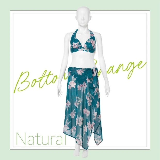 骨格ナチュラルタイプにおすすめの水着_1.肩の大きさをカバーできるしっかりホルダーネック_スカート