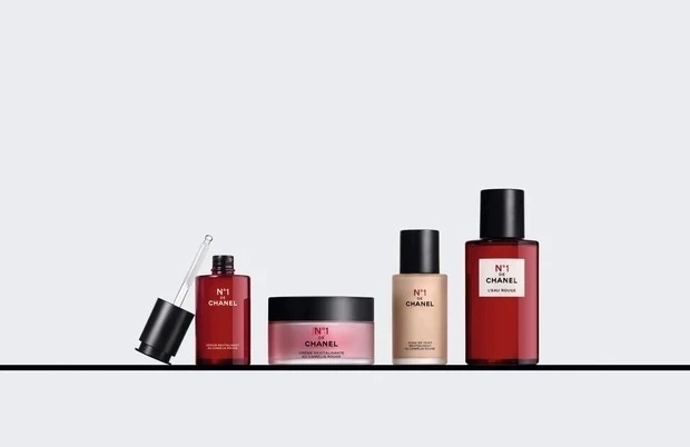 【母の日におすすめ】シャネルの新ビューティ ライン“N°1 DE CHANEL”(ヌメロアン ドゥ シャネル)