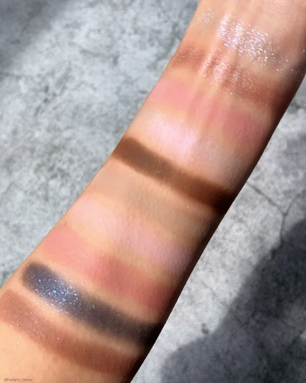 hince　ヒンス　ニューデップスアイシャドウ　インフロウ　お花見パレット