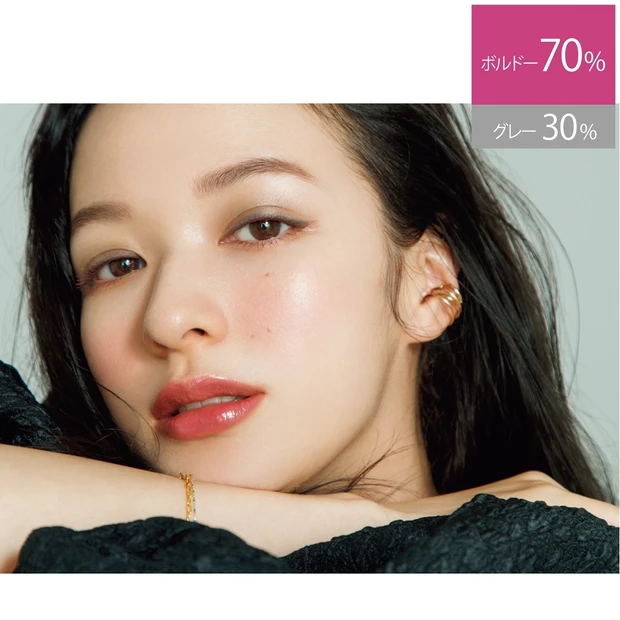 paku☆chanさんの推し色はこれ! 秋ボルドーは透けグレーを合わせて…