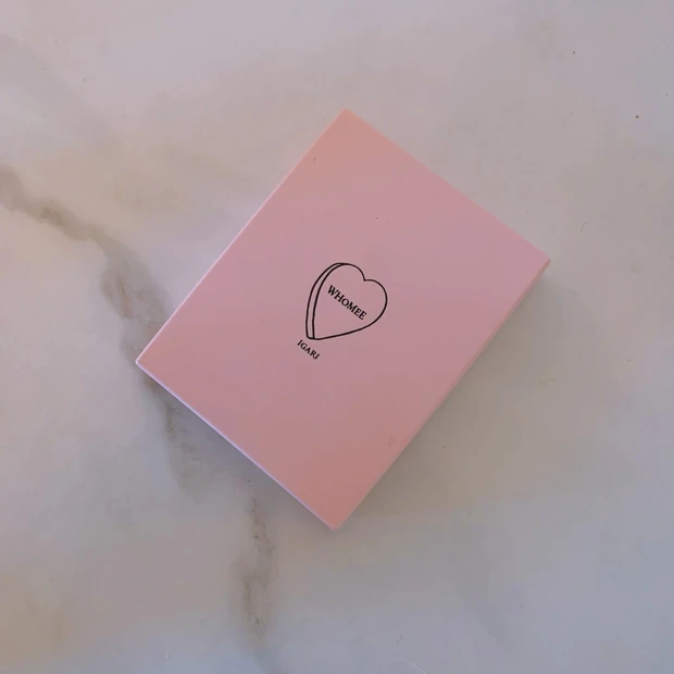 whomee アイブロウパウダー　r.m レディモーヴ