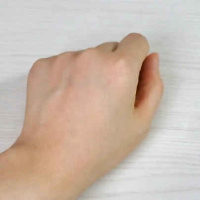 化粧持ちがいい！クレ・ド・ポー ボーテのプードルコンパクトエサンシエルｎ_3_2