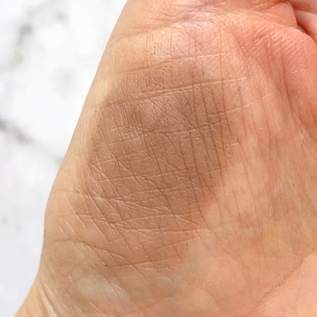 メイベリン ニューヨーク「SP フラッフ ブロウ ムース 02 アッシュブラウン」のスウォッチ