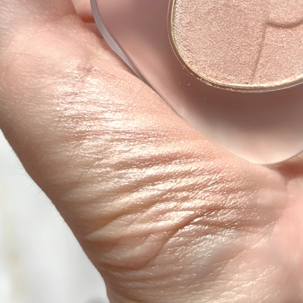 トーン　チーク　イエベ