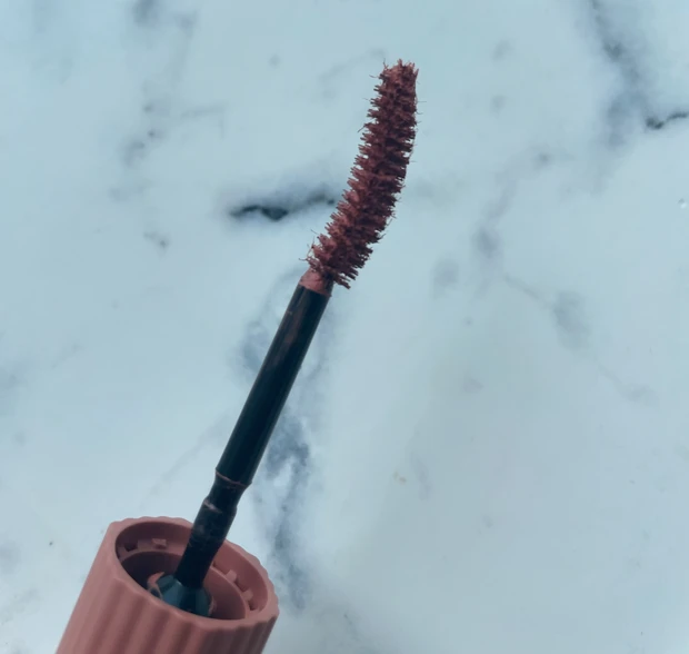 【16タイプパーソナルカラーアナリスト®︎によるカラーレビュー】カラーマスカラ好きさん必見！FASIOのパーマネントカールマスカラハイブリッドの限定色(101、103)をスウォッチ！【褒められマスカラ】_4