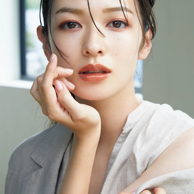 河北裕介さんが提案！ 秋のテラコッタメイクはミニマムにまとめるのが◎