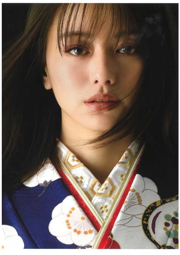 山本舞香 お洒落な振袖BOOK「着たくなる日」vol.19