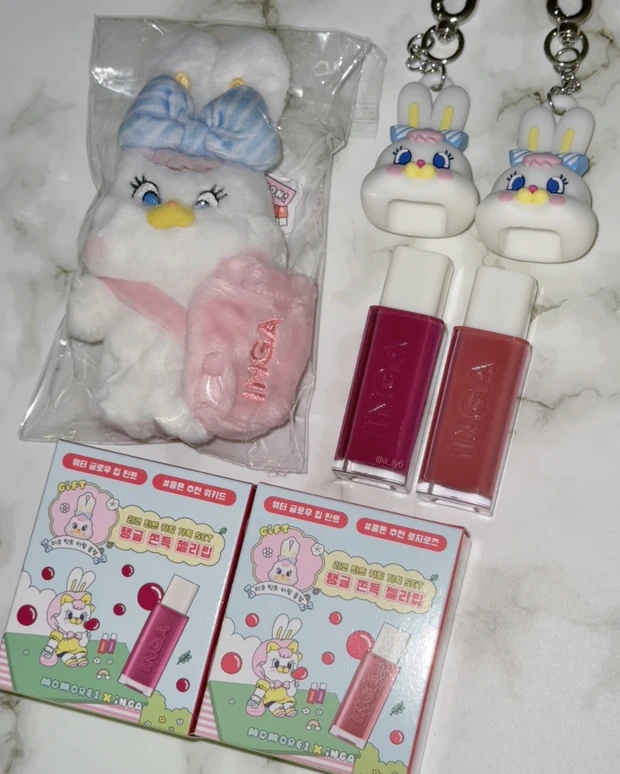 INGA インガ MOMOREI モモレイ コラボ コスメ 韓国 Qoo10 キーリング 可愛い うさぎ リップ ティント ブルベ
