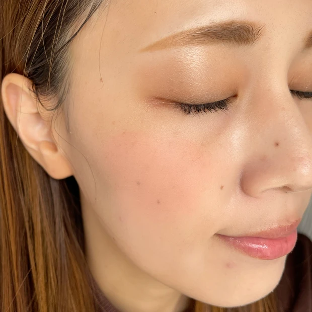 ポッピングシルエットシャドウ BE-1 シナモンポップ メイク