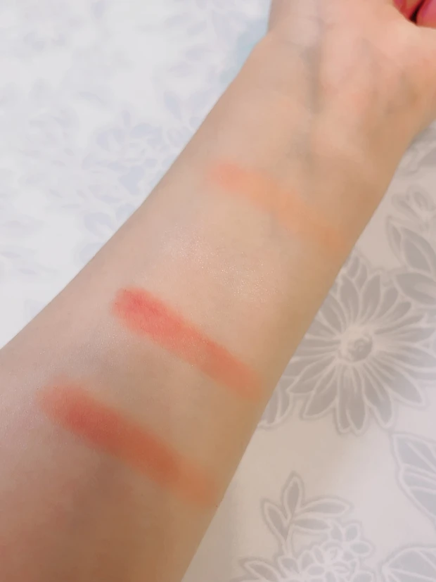 Dior サンク クルール クチュール 729のスウォッチ