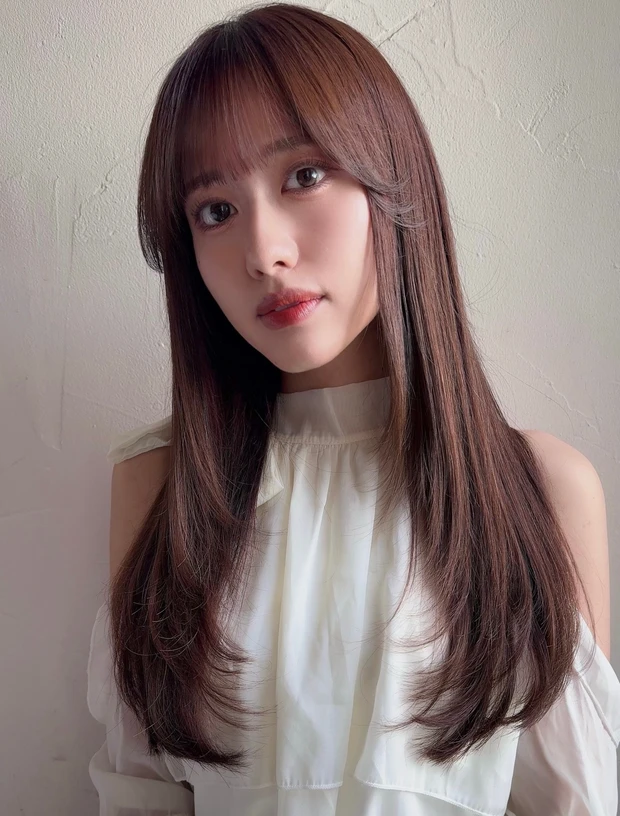 ヘアカタログ　ロング　ロングヘア　前髪あり　スタイリング