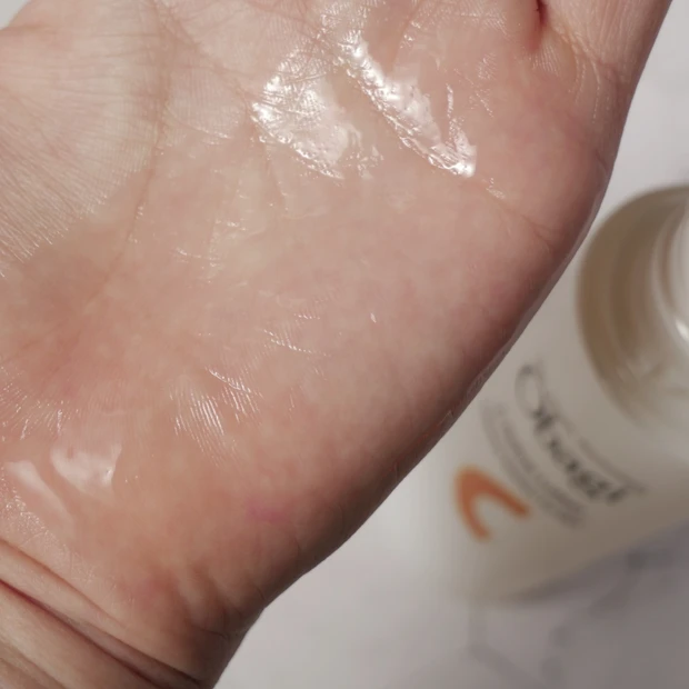 毛穴悩みに即効！オバジの新しい化粧水で乾燥肌でもビタミン補給｜オバジC リファインローション_4_2