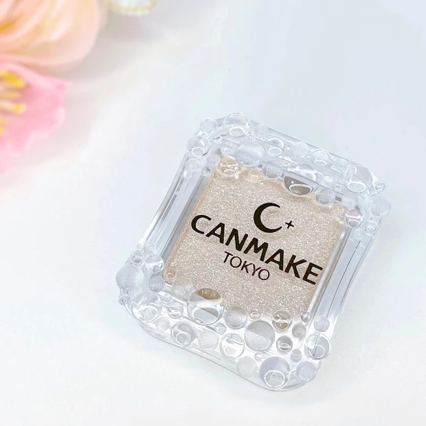 キャンメイク シティライトアイズ 05ムーンダイヤモンドのパッケージ