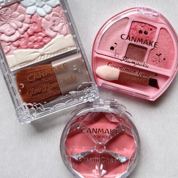 【キャンメイク】さくらんぼカラーが可愛い！ チークや涙袋用アイシャドウの新色をスウォッチ付きでご紹介