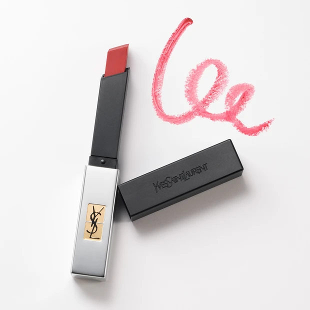 【山本舞香】今っぽさMAXの透け赤リップ3