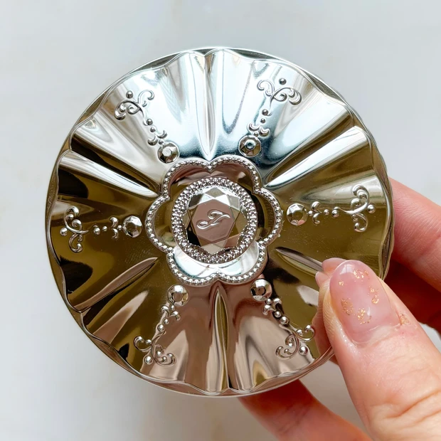 ジルスチュアート　チーク　口コミ