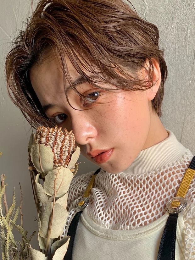 ヘアカタログ ショート ショートヘア 前髪あり サイド