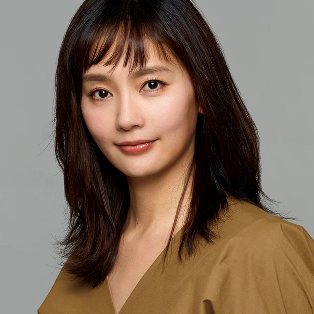 注目の女優・中村ゆりさんの魅力を分析！ “変化に寄り添う、決して折れない…