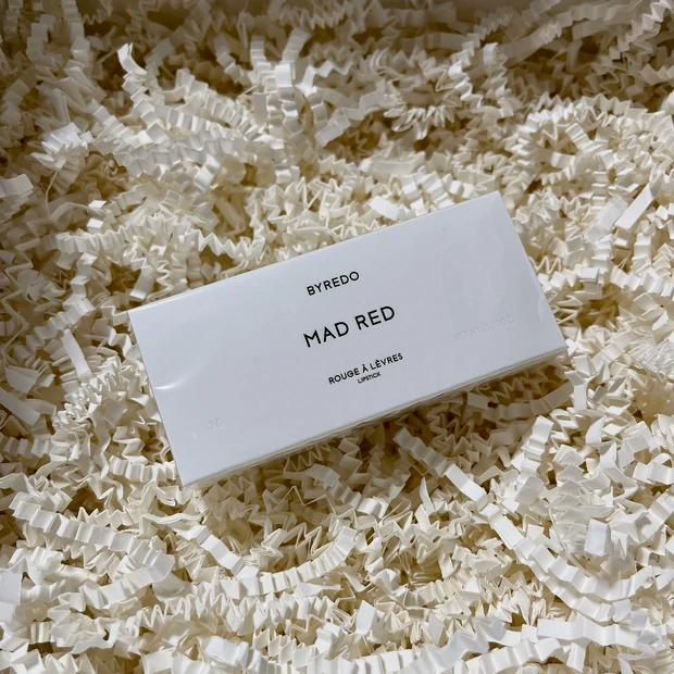 バイレード MAD REDは青みダークなラズベリーレッド！魔女リップ好きなら心奪われるアートピース級リップスティック【ファッションラバー的コスメレビュー vol.2】_1_1