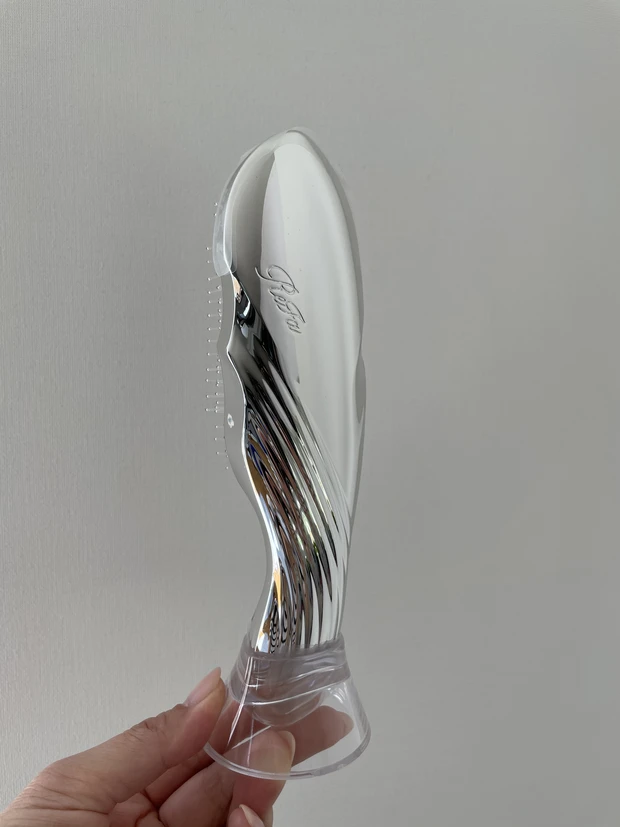 『Refa ION CARE BRUSH』
ヘアブラシ✨リファイオンケアブラシ✨
産後の抜け毛!!救出ケア!!_8