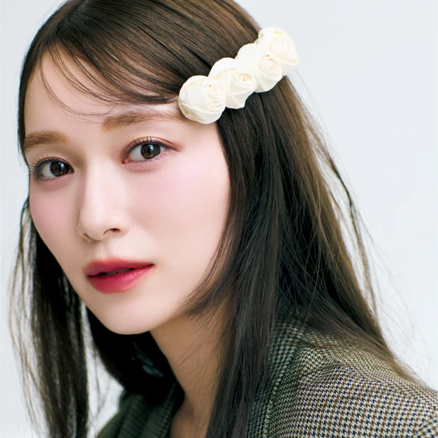 【櫻坂46守屋麗奈さんの秋顔メイク】パープルアイ×マットリップで大人可愛…