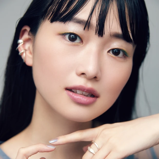 カラーアイライナー&マスカラの掛け合わせで、2022年最新アイメイク！