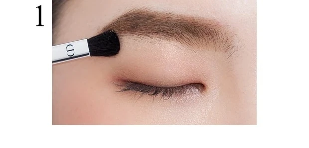 【一重アイメイク】ディオール サンク クルール クチュールの使い方_1