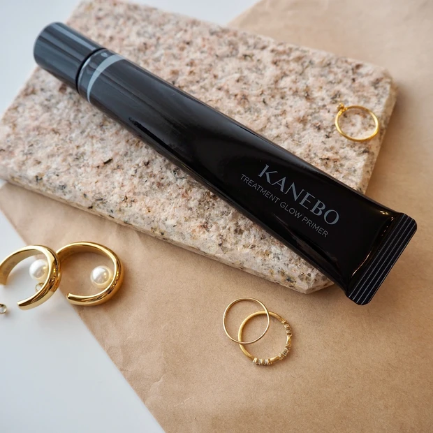 【2021.02.05本日発売】KANEBO新作ファンデーション［メルティフィールウェア］は美しい素肌のような自分色の光が巡るファンデーション！_10