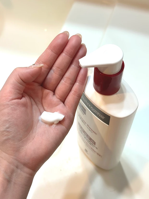 【ドラックストアで買える！】本格的に乾燥が気になる季節に。私の定番ボディクリームで高保湿🤍_2