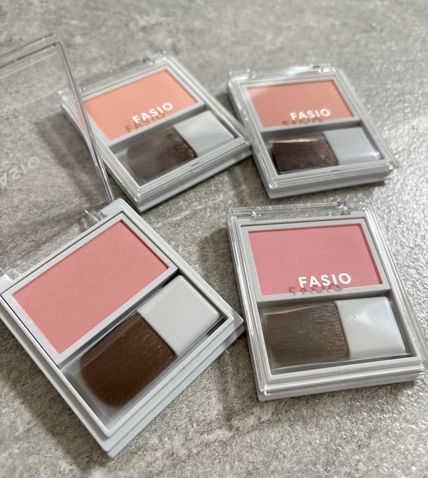 ファシオ　FASIO 新作　新商品　失敗しにくい フェイスカラー UV  血色感タイプ　チーク　プチプラ　イエベ　ブルベ　使い方　人気