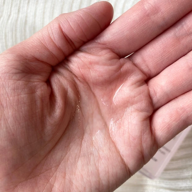 こんなヘアオイル初めて♡♡
【いち髪史上初!!シェイクして使う4層構造の導入美容液inオイル】_3