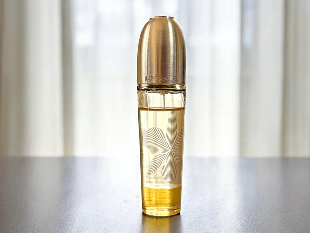 年末に向けた肌への投資。〈ゲラン〉最高峰オイルでうるおいとハリを仕込む上級スキンケア_1