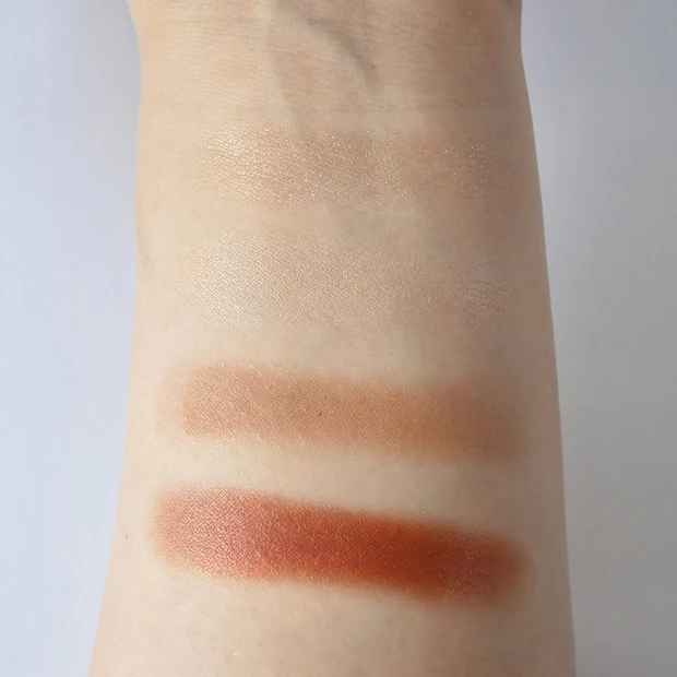 CEZANNE(セザンヌ)ベージュトーンアイシャドウ 03 アンティークベージュ スウォッチ