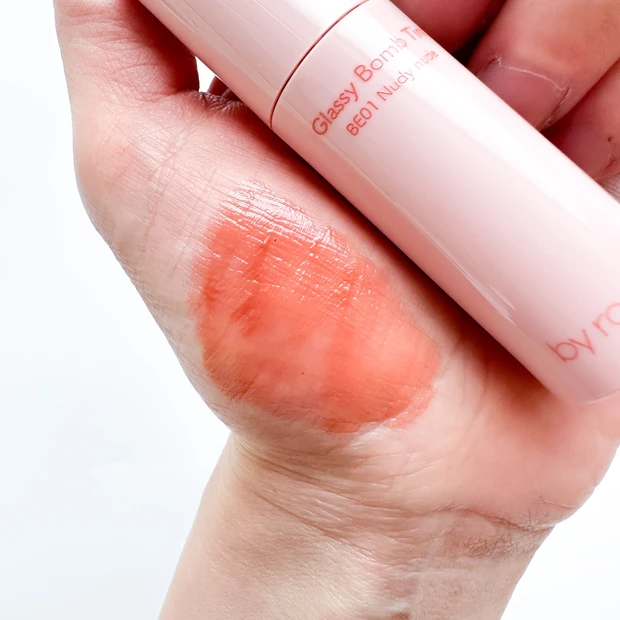 ローソンとロムアンドがコラボした【アンドバイロムアンド ＆nd by rom&nd グロッシーボムティント BE01 BR02】ミニコスメが早くも話題になっている！_4_1