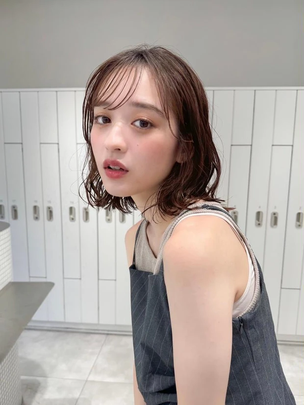 ヘアカタログ ボブ ボブヘア 前髪あり 正面