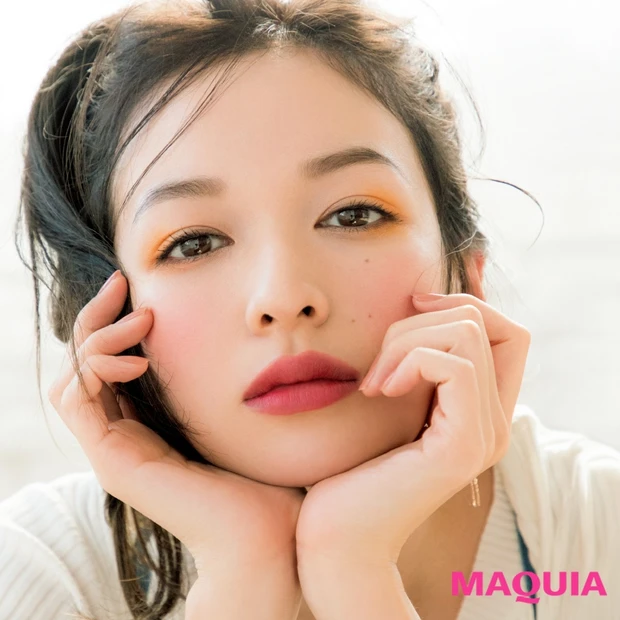 旬のイエローシャドウは目尻にのせるのが正解! 大人も楽しめるカラーメイク