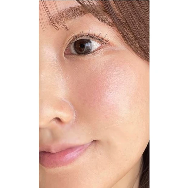 セザンヌ チーク ブレンドカラーチーク コーラルシンフォニー イエベ 頬 スウォッチ