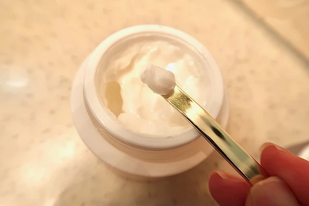 【理想の白百合のように可憐で美しく透明感のある肌へ】リスビュースキンケアシリーズ_12_2