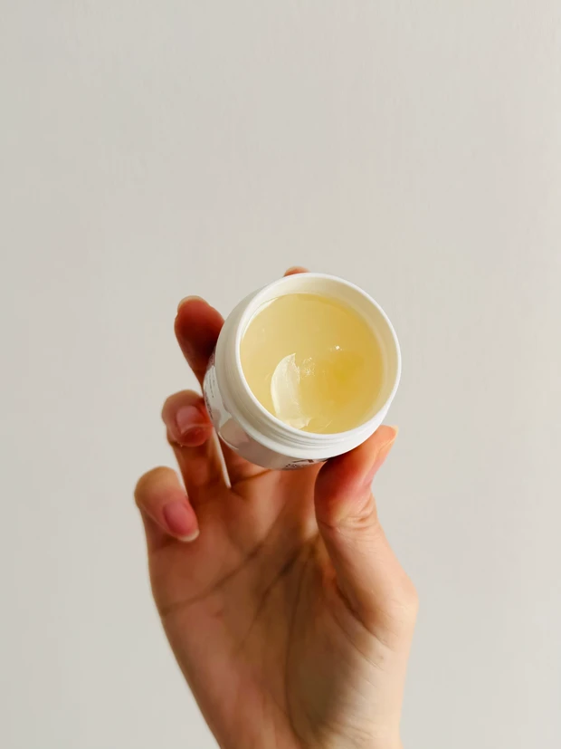 アリィーのUVヘアカラーロックバーム