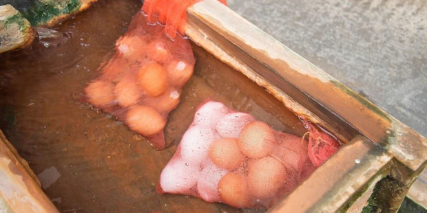 肘折温泉　温泉卵　ワーケーション