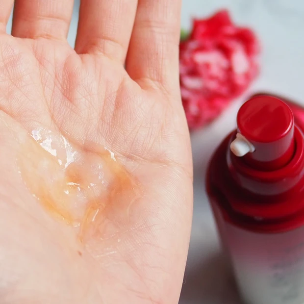 「アスタリフト ザ セラム マルチチューン」のテクスチャー