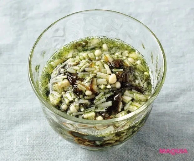 【免疫力アップにおすすめの食べ物&食べ方】免疫力を上げるお手軽レシピ「もずくとえのきの簡単小鉢」
