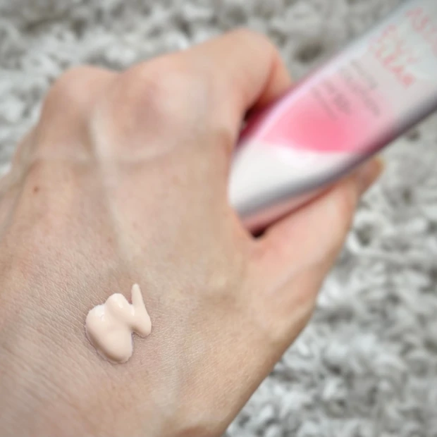 〈アスタリフト〉UV対策は内外から！！紫外線から肌を守る最強コンビ。_3_2