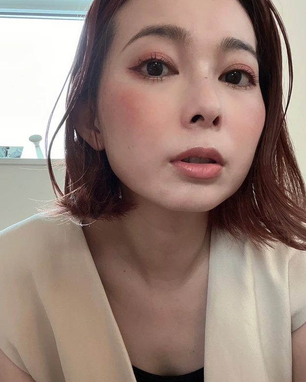 《完売色多数！》この秋注目の万能コスメ💄新作リップ＆チークでメイクしたら盛れた♡【ヴァレンティノビューティ】_6_2