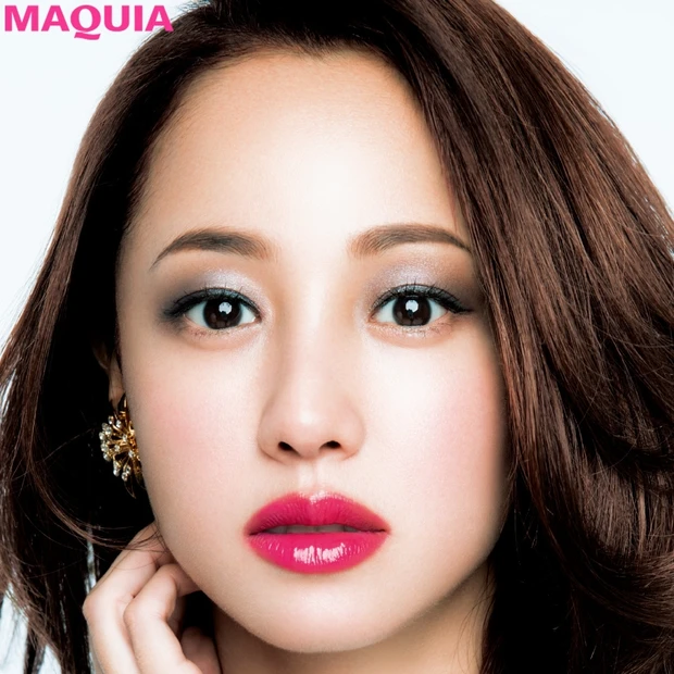 沢尻エリカさんの夏メイク！ ビビッドなネオンピンクを唇にON