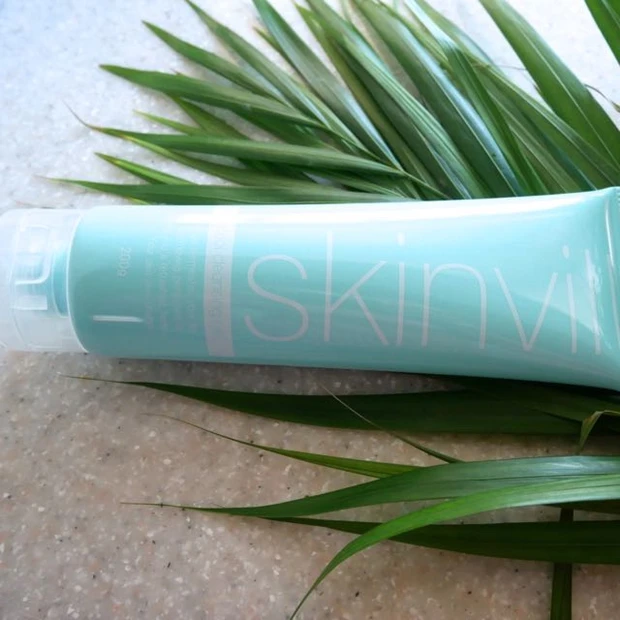 毛穴密着!季節限定ホットでクール?!W洗顔不要クレンジング。